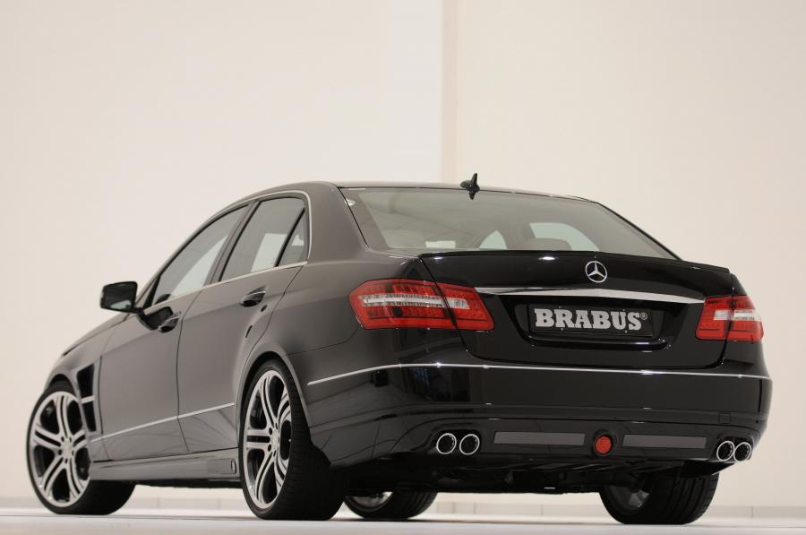  Mercedes-Benz E-Class by Brabus 2009 года  (фото 5 из 45)